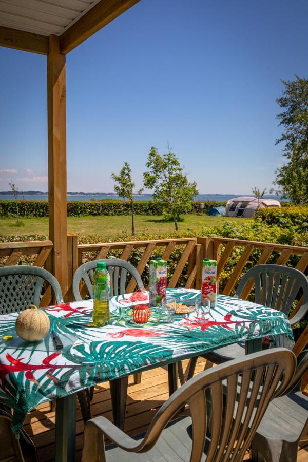 Camping L'Oasis Damgan Exteriör bild