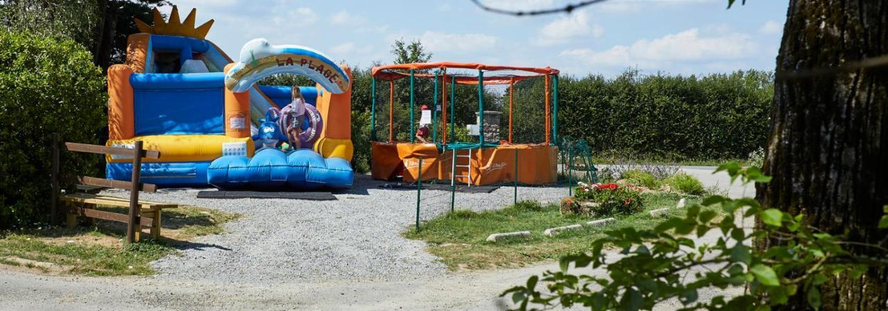 Camping L'Oasis Damgan Exteriör bild